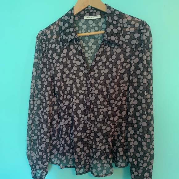 Women’s Top - Button-Down Shirt - Picture 7 of 9